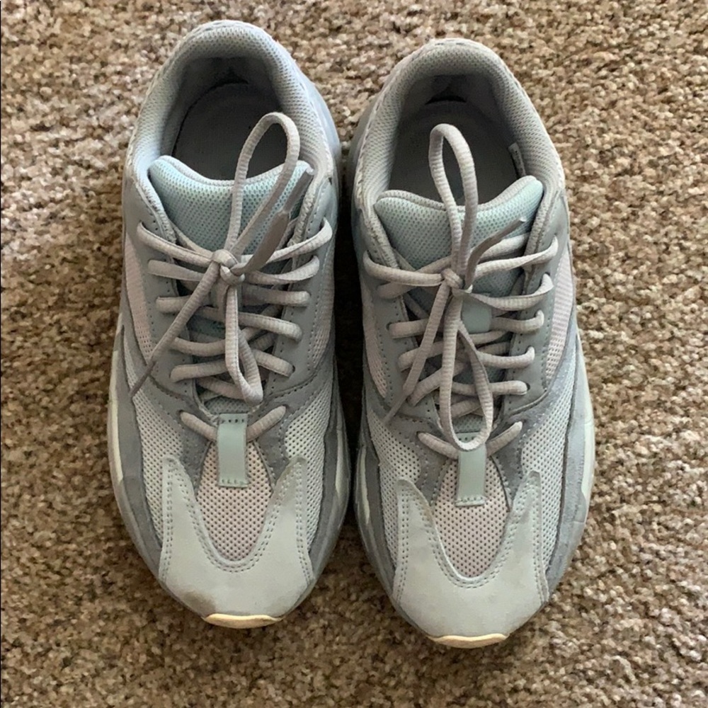 Yeezy Boost 700